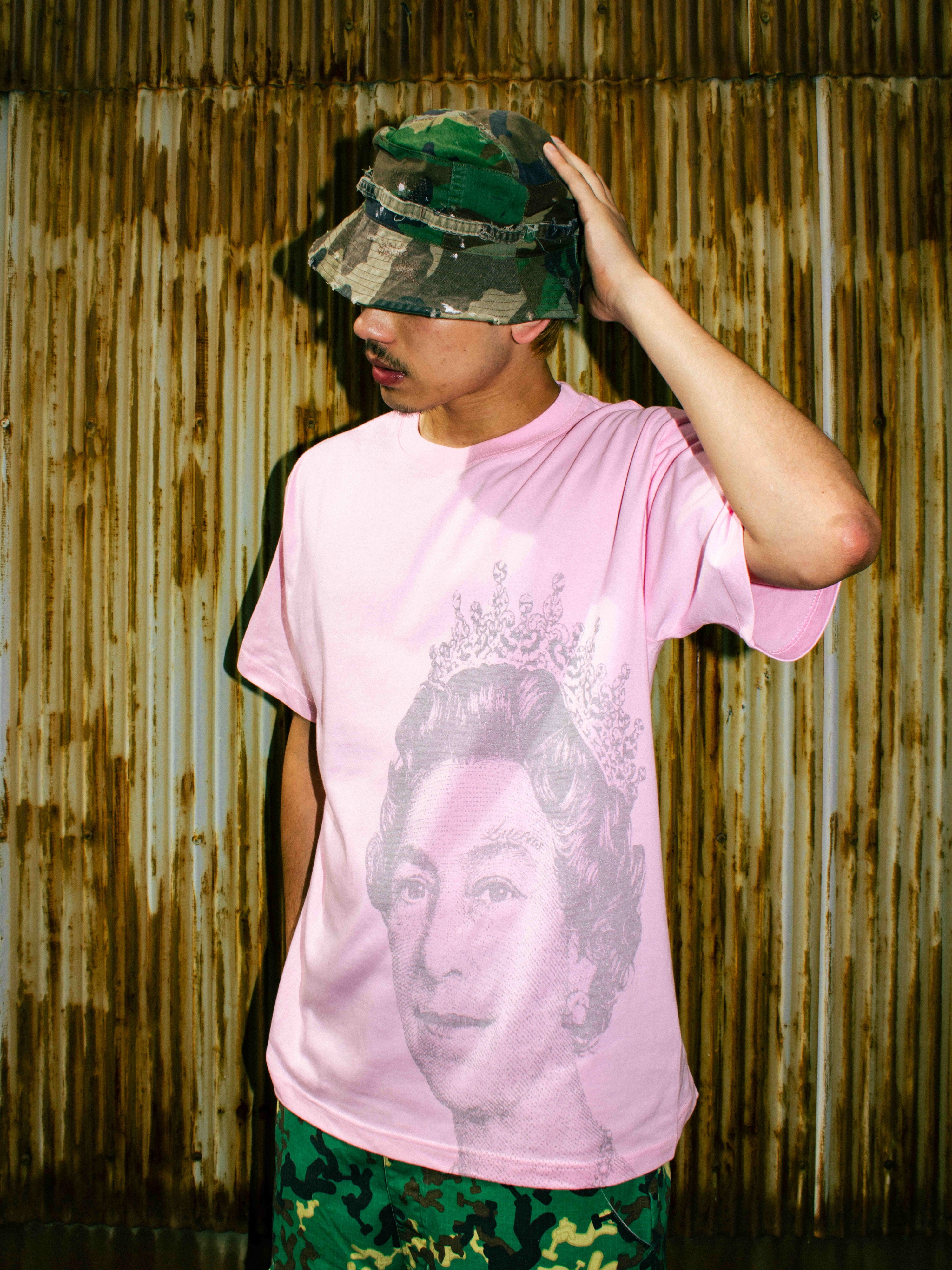 Queen tee